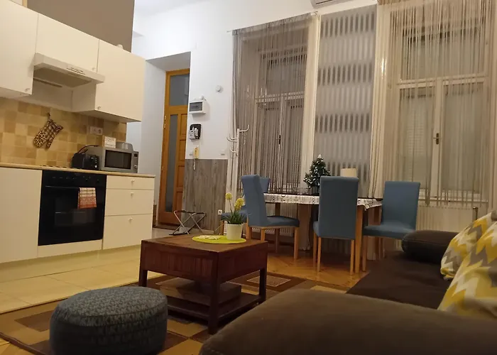 Apartman West10 Star Center