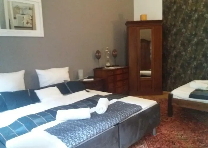 West10 Star Center Apartman *