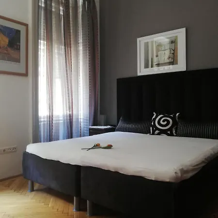 West10 Star Center * Budapest