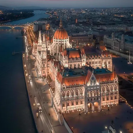 West10 Star Center *