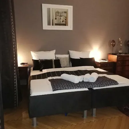 West10 Star Center * Budapest
